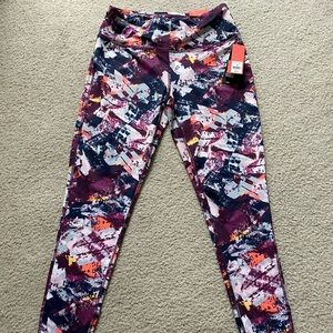 New with tags workout leggings.